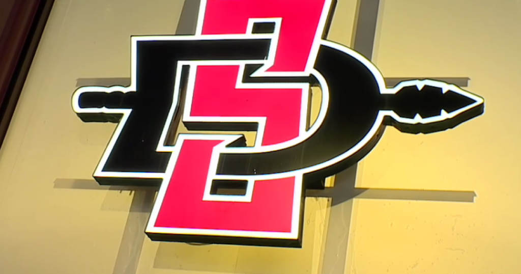 DiLeva kicks career-long 53-yard FG in closing seconds, San Diego St. beats Fresno St. 26-23