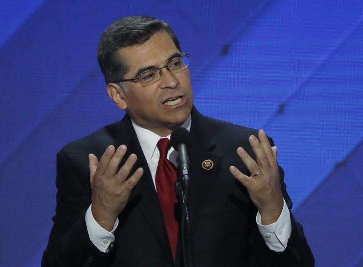 Xavier Becerra: una campaña centrada en el costo de la vida y Trump